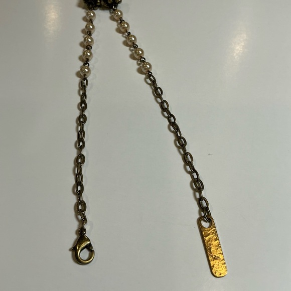 Perch Jewelry Set: Necklace, Bracelet & Pierced Earrings - Picture 8 of 12